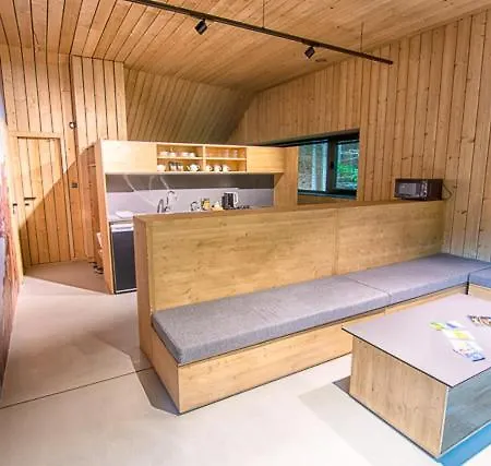 Zazvor Guest house Tale